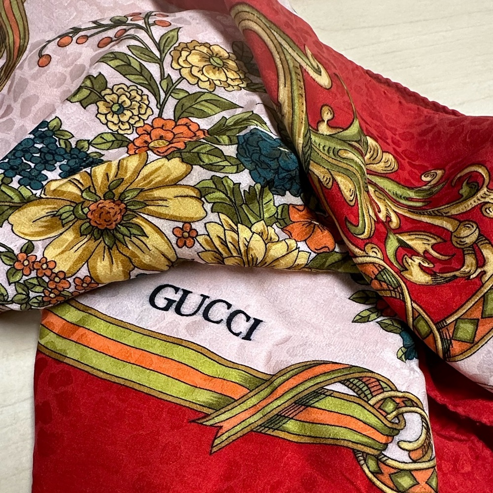 Authentic Gucci Silk Scarf for Neck, your Purse and/or Backpack